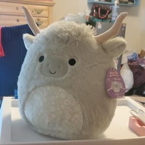 Squishmallows Gray and Cream Stuffed Animal